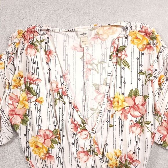 Daytrip Blouse Floral Surplice V-Neck Wide Half Sleeve Crop USA Women's Small - Picture 3 of 8